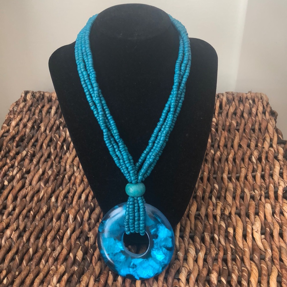 Pretty Beaded Necklace W/circular Pendant